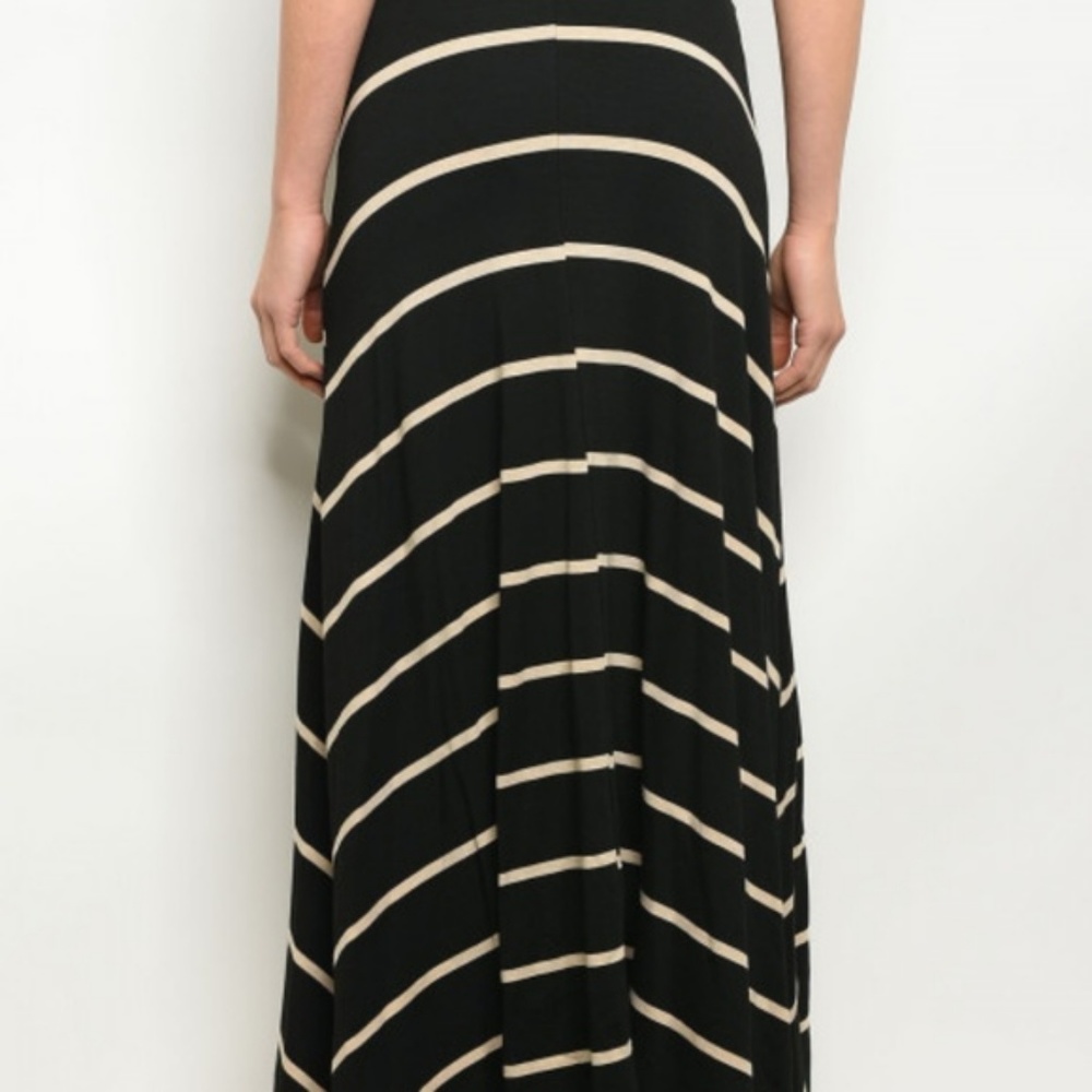 Black and Cream Striped Maxi Skirt - Picture 3 of 3